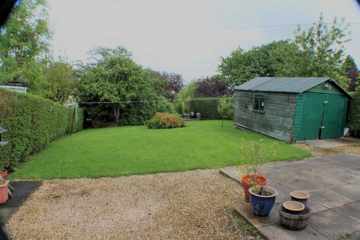 3 Bedroom Bungalow To Rent In Pitbauchlie Bank, Dunfermline, Fife, KY11