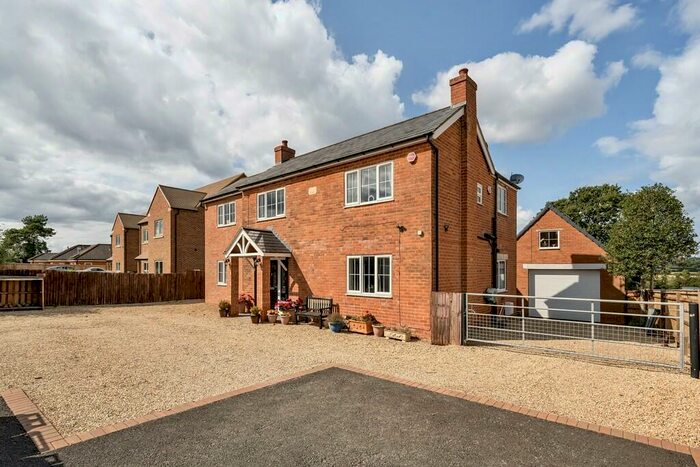 5 Bedroom Detached House For Sale In Minsterworth, Nr Gloucester, GL2
