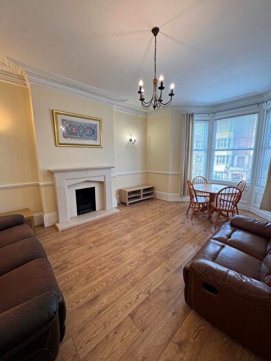 2 Bedroom Apartment To Rent In Eskdale Terrace, Jesmond, NE2