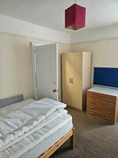 1 Bedroom Terraced House To Rent In Sturry Road, Canterbury, Kent, CT1