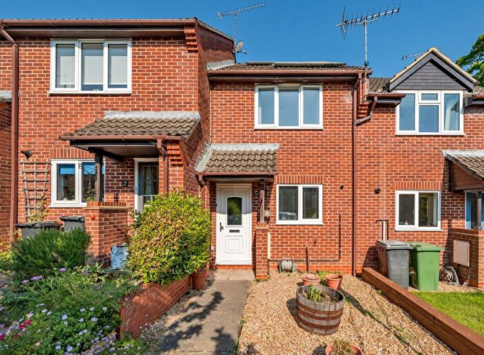 2 Bedroom Terraced House To Rent In Orchard Close, Alresford, Hampshire, SO24