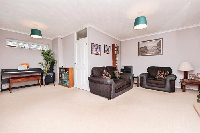 5 Bedroom Semi Detached House For Sale In Wells Road, Bristol, BS14