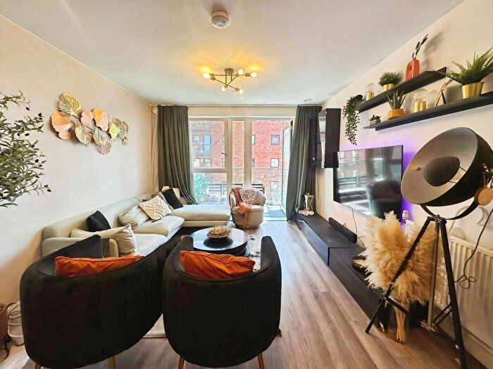 3 Bedroom Apartment For Sale In Green Street, London, E13
