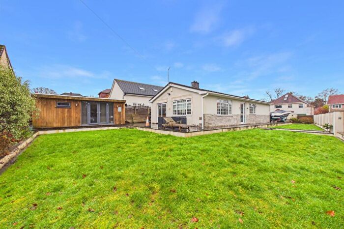 3 Bedroom Bungalow For Sale In Benridge Close, Broadstone, Dorset, BH18