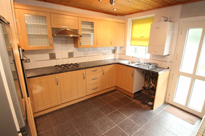 2 Bedroom Terraced House For Sale In Castle Street, Oswestry, SY11