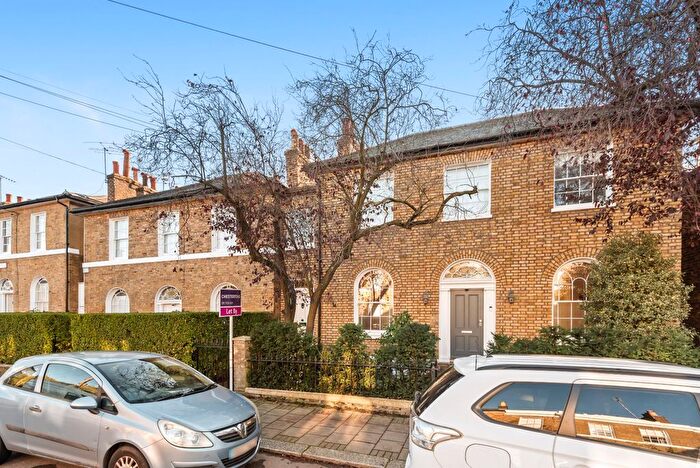 2 Bedroom Terraced House To Rent In Ripplevale Grove, Barnsbury, N1