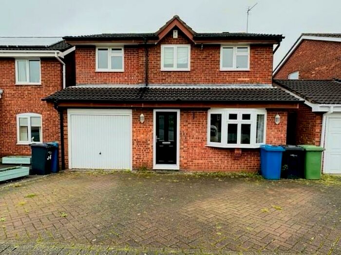 4 Bedroom Detached House To Rent In Manta Road, Dosthill, Tamworth, B77