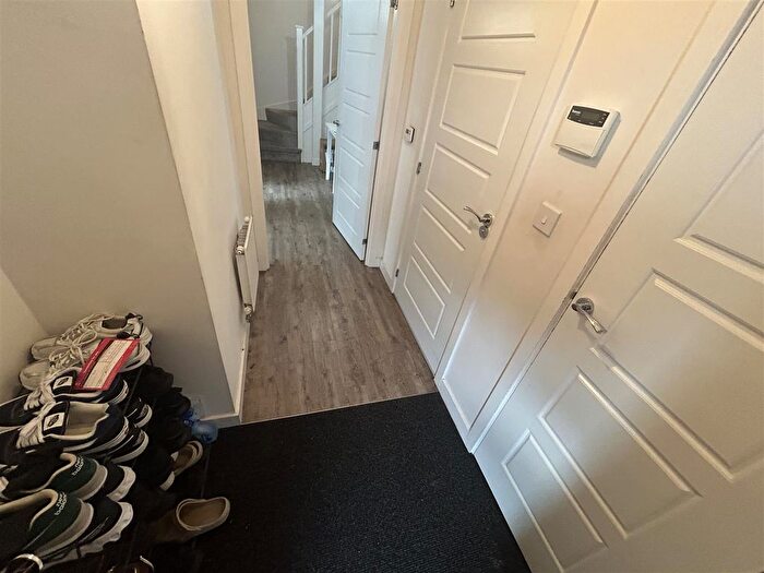 2 Bedroom End Of Terrace House To Rent In Egerton Close, Belvedere, DA17