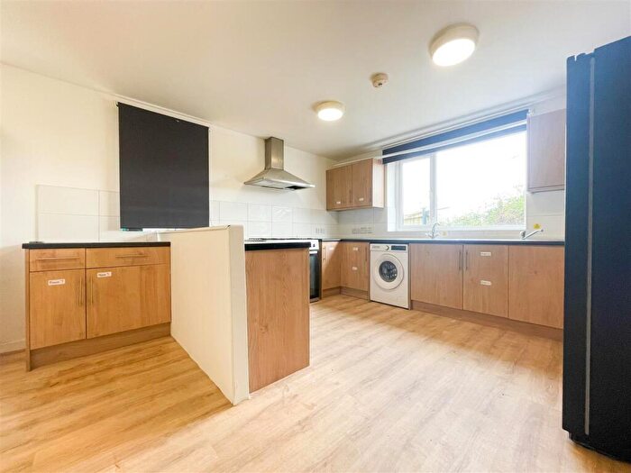10 Bedroom Detached House To Rent In Harborough Avenue, S2
