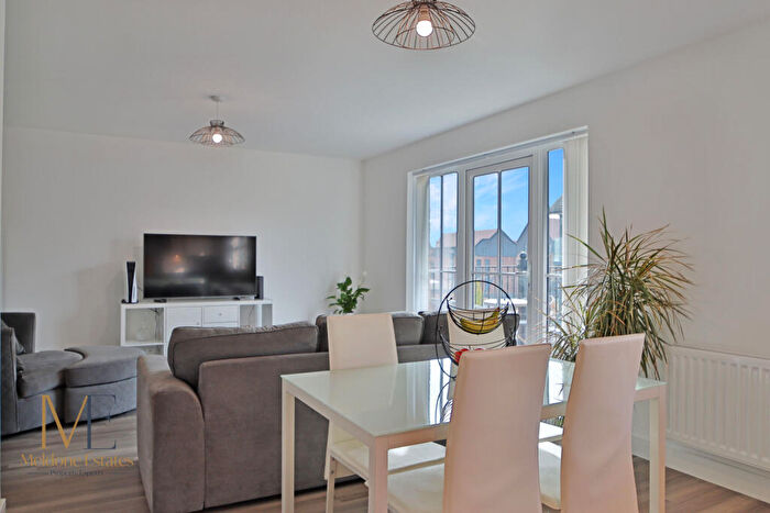 2 Bedroom Apartment For Sale In Ackers Drive, Ebbsfleet Valley, Kent, DA10