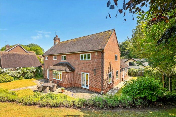 4 Bedroom Detached House For Sale In Lippen Lane, Warnford, Hampshire, SO32