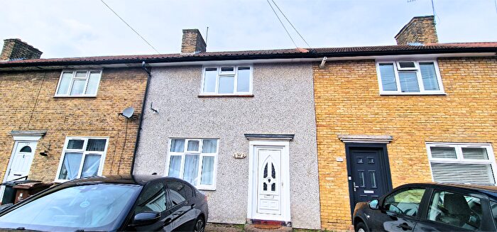 3 Bedroom Terraced House To Rent In Downing Road, Dagenham, London, RM9