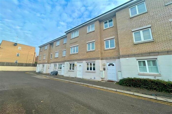 1 Bedroom Maisonette To Rent In Station Approach, Braintree, CM7