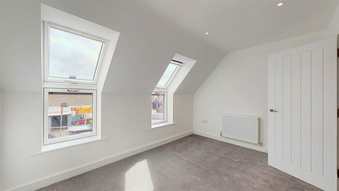 2 Bedroom Flat To Rent In Cheriton High Street, Folkestone, CT19