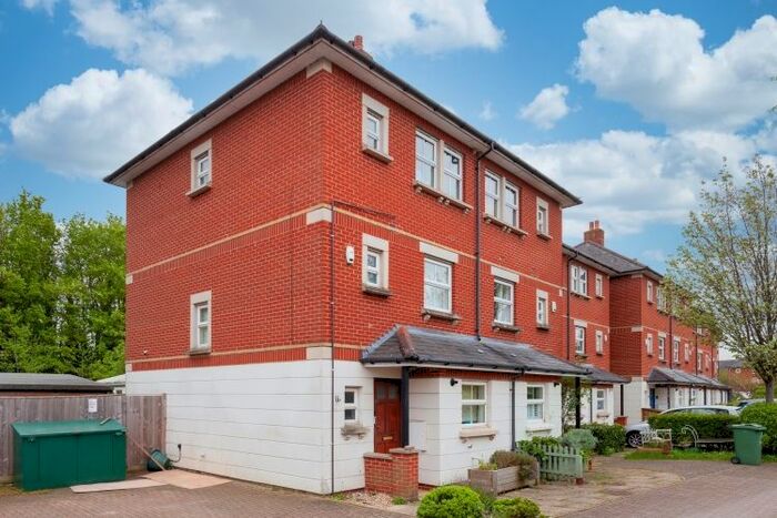 4 Bedroom End Of Terrace House To Rent In Rewley Road, Oxford, OX1