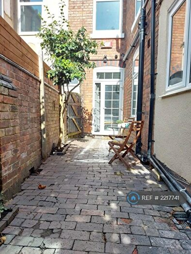 Studio To Rent In London Road, Alvaston, Derby, DE24