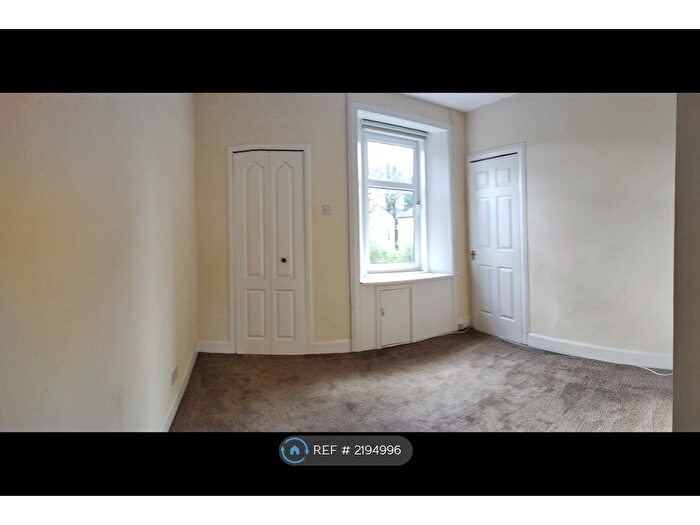 1 Bedroom Flat To Rent In Castle Street, Maybole, KA19