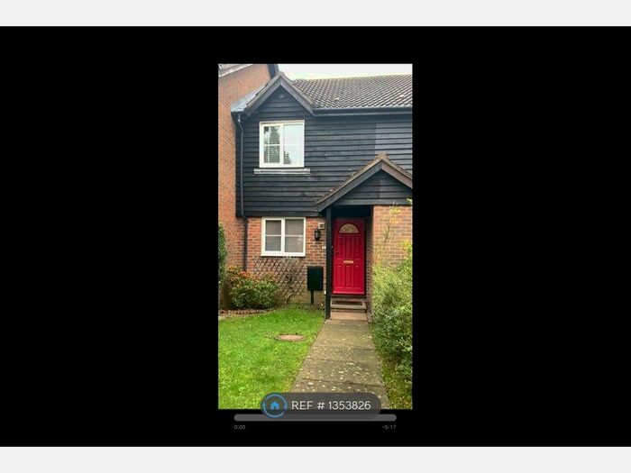 2 Bedroom Terraced House To Rent In Castle Way, Uckfield, TN22