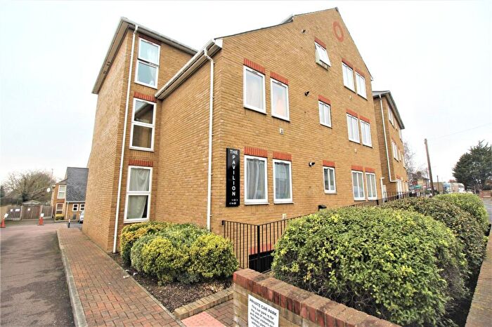 2 Bedroom Apartment To Rent In Wrotham Road, Gravesend, DA11