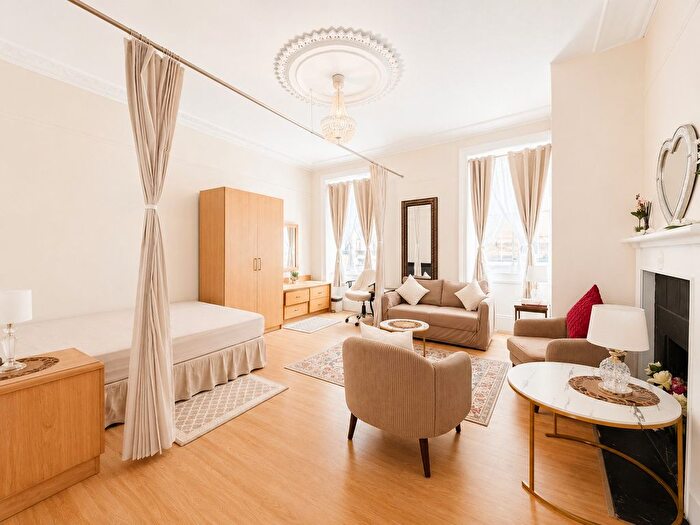1 Bedroom Studio To Rent In New Quebec Street, London, W1H