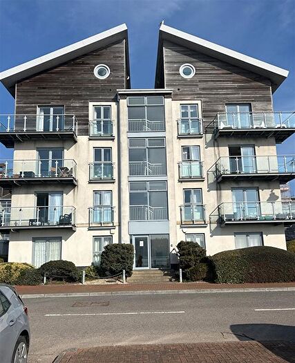 1 Bedroom Flat To Rent In Cei Dafydd, Barry, CF63