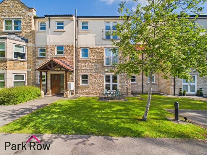 2 Bedroom Apartment For Sale In Abbeystone Way, Monk Fryston, Leeds, LS25