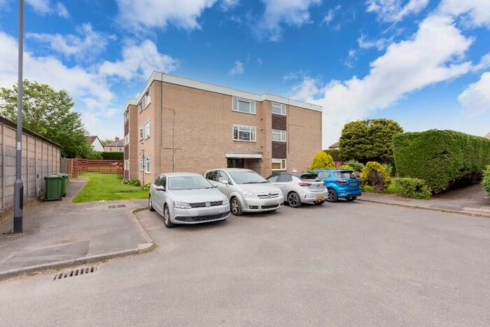 2 Bedroom Flat To Rent In Boarlands Close, Cippenham, SL1