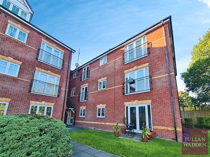 2 Bedroom Flat To Rent In Chelburn Court, Stockport, SK3