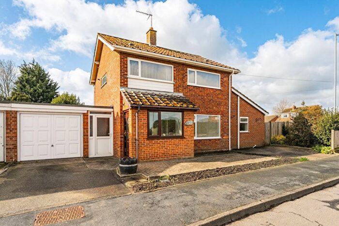 4 Bedroom Link Detached House For Sale In Eastgate, Shipdham, IP25