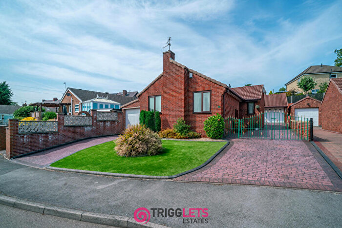3 Bedroom Bungalow For Sale In Kendal Drive, Rotherham, S63
