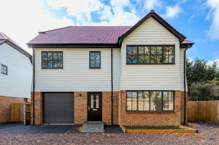 3 Bedroom Detached House For Sale In The Laurels, London Road, RH17