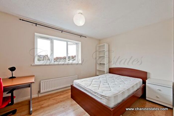 5 Bedroom Town House To Rent In Cahir Street, Docklands, London, E14