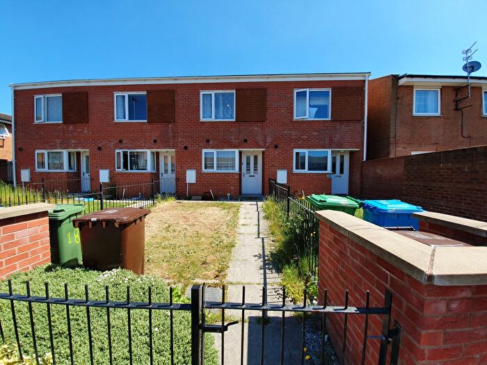 2 Bedroom Terraced House To Rent In Bushmoor Walk, Manchester, M13