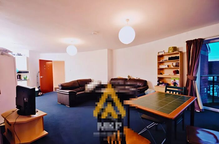 4 Bedroom Flat To Rent In Flat, Birmingham, B29