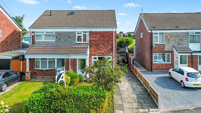 3 Bedroom Semi-Detached House For Sale In Walford Road, Ashton-In-Makerfield, WN4