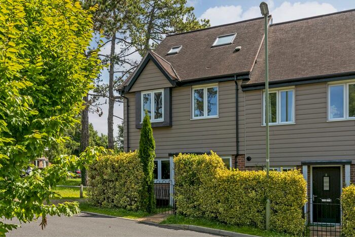 3 Bedroom End Of Terrace House To Rent In Talavera Road, Winchester, SO22