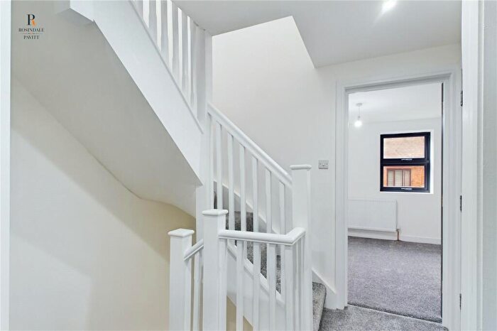 3 Bedroom End Of Terrace House For Sale In Palmerston Road, Sutton, SM1