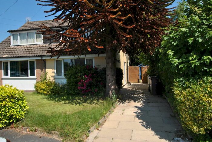 3 Bedroom Semi-Detached House To Rent In Eastford Road, Lower Walton, Warrington, WA4