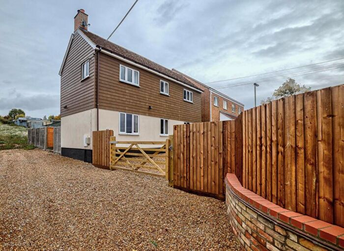 4 Bedroom Detached House For Sale In Hillrow, Haddenham, CB6