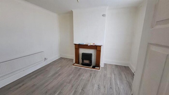 2 Bedroom House To Rent In Hope Street, Accrington, BB5