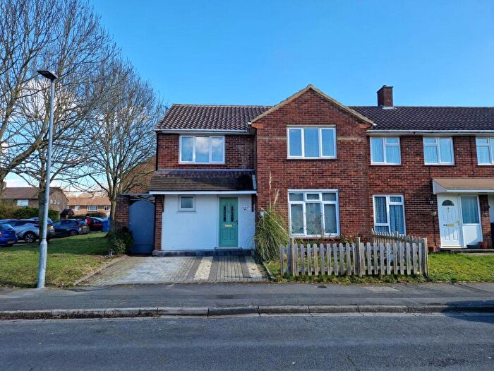 4 Bedroom End Of Terrace House To Rent In Mainprize Road, Bracknell, Berkshire, RG12
