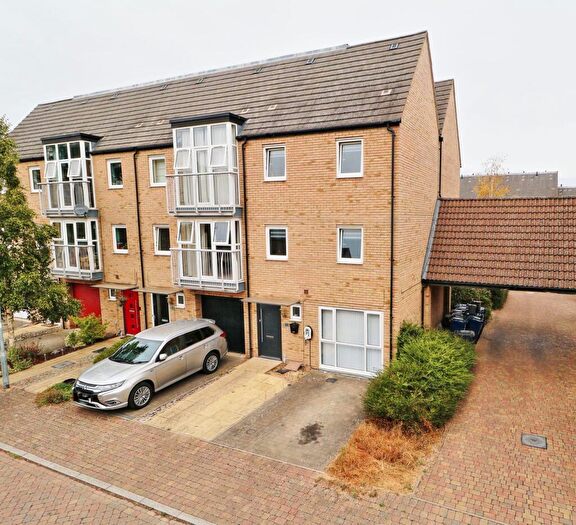 4 Bedroom Town House For Sale In Holly Blue Close, Little Paxton, St Neots, PE19