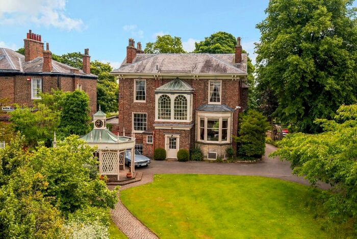 7 Bedroom Detached House To Rent In Mount Villa, Tadcaster Road, York, North Yorkshire, YO24