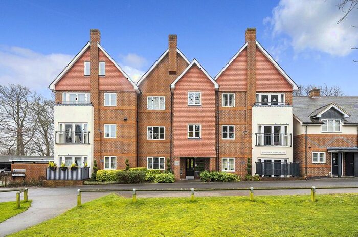 1 Bedroom Flat To Rent In Uplands Road, Guildford, Surrey, GU1