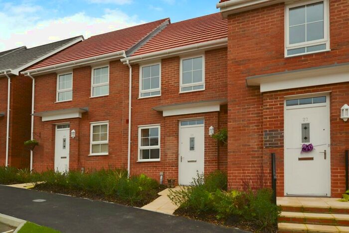 2 Bedroom Terraced House To Rent In Godric Road, Newport, PO30