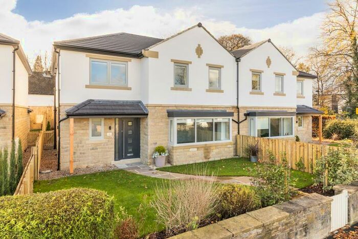 4 Bedroom Semi-Detached House To Rent In Skipton Road, Ilkley, West Yorkshire, LS29