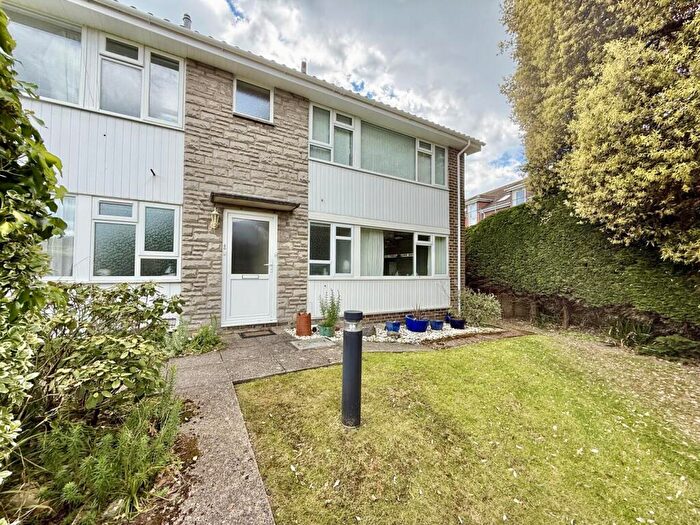 1 Bedroom Apartment For Sale In Bure Park, Friars Cliff, Christchurch, BH23