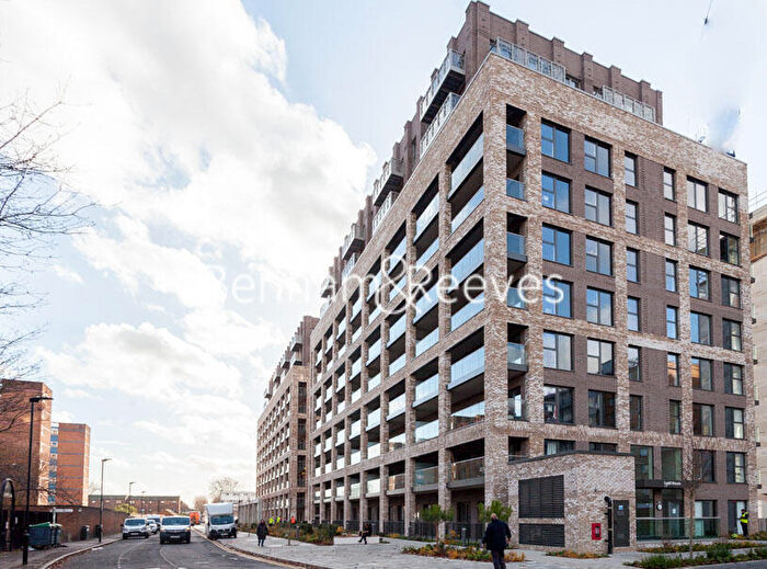 1 Bedroom Apartment To Rent In Lyall House, Shipbuilding Way, E13