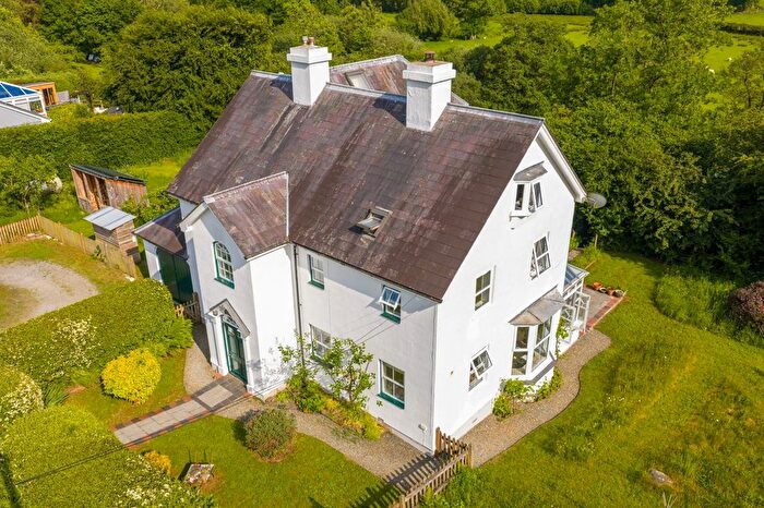 6 Bedroom Detached House For Sale In Ty Yfory, Llanfair Road, Lampeter, SA48