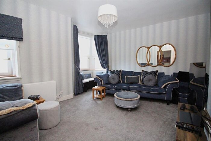 2 Bedroom Flat For Sale In Customhouse Lane, Port Glasgow, PA14